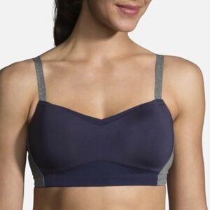 Brooks Fineform Sports Bra